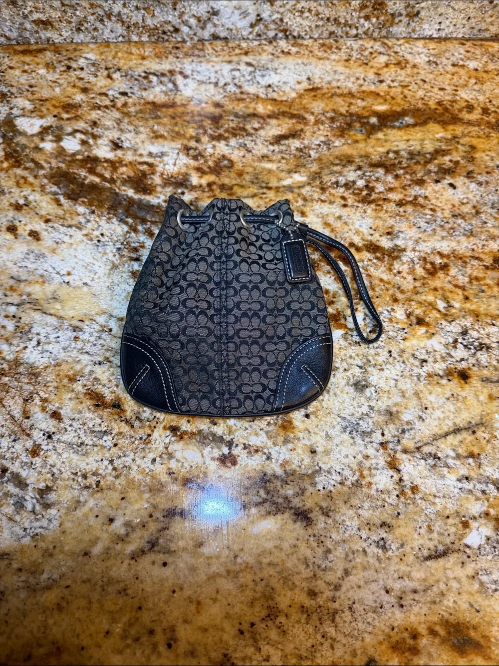 Coach vtg Signature Drawstring pouch